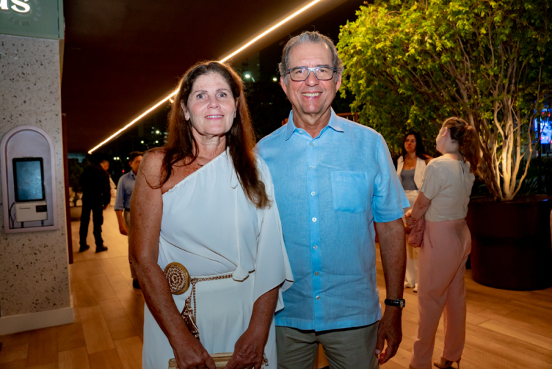 Memória e imagem - Livro que revisita a trajetória artística de José Guedes ganha vernissage em Fortaleza