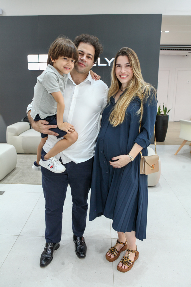 Edson, Adriano E Manoela Ventura (1)