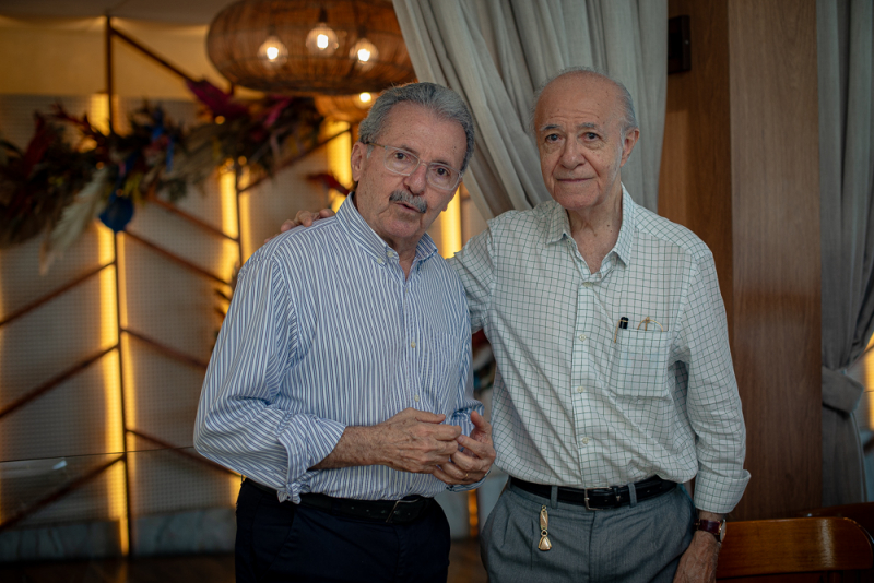 Aniversário entre amigos - Fernando César Mesquita celebra 87 anos em almoço no Illa Mare