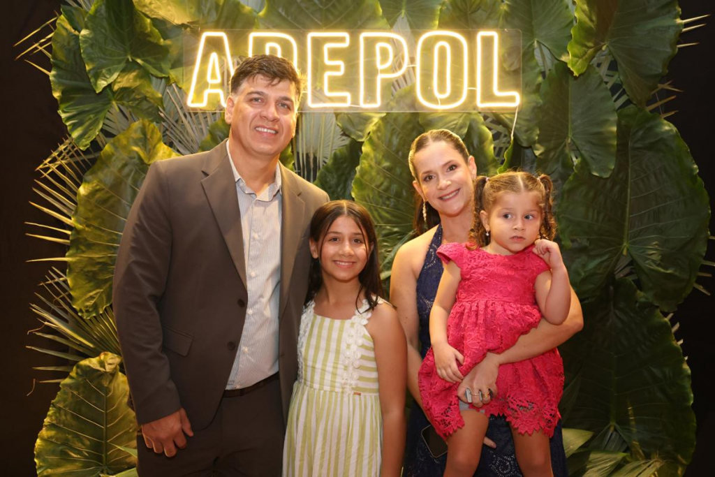 Emanuel Damazio, Ana Alice, Juliana E Maithê