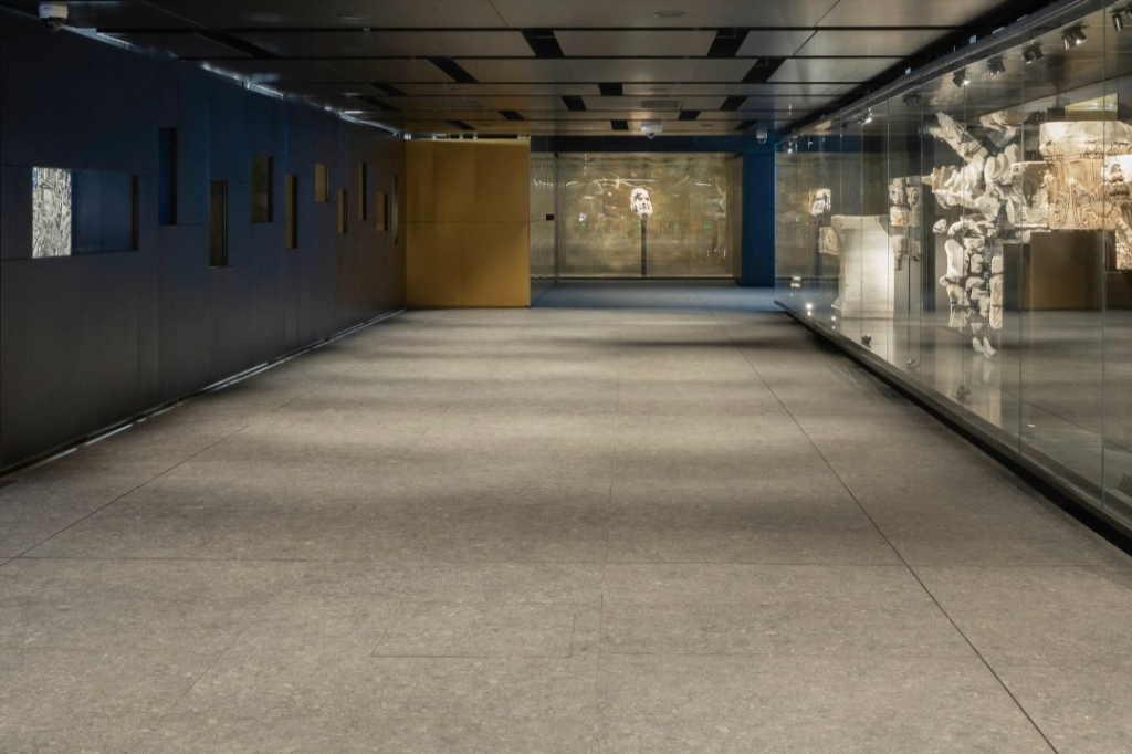 Estação De Metrô Do Coliseu, Em Roma