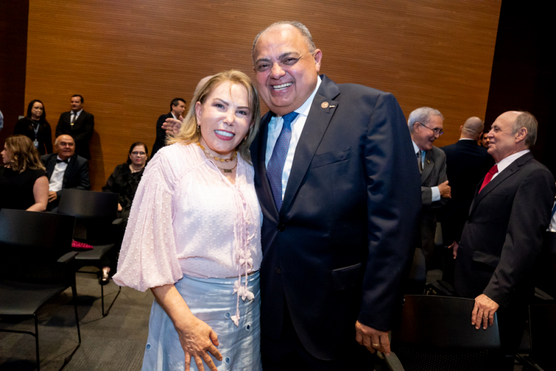 Triênio 2026–2028 - Hercy Alencar toma posse para novo mandato à frente da Associação Cearense dos Magistrados em solenidade no BS Design