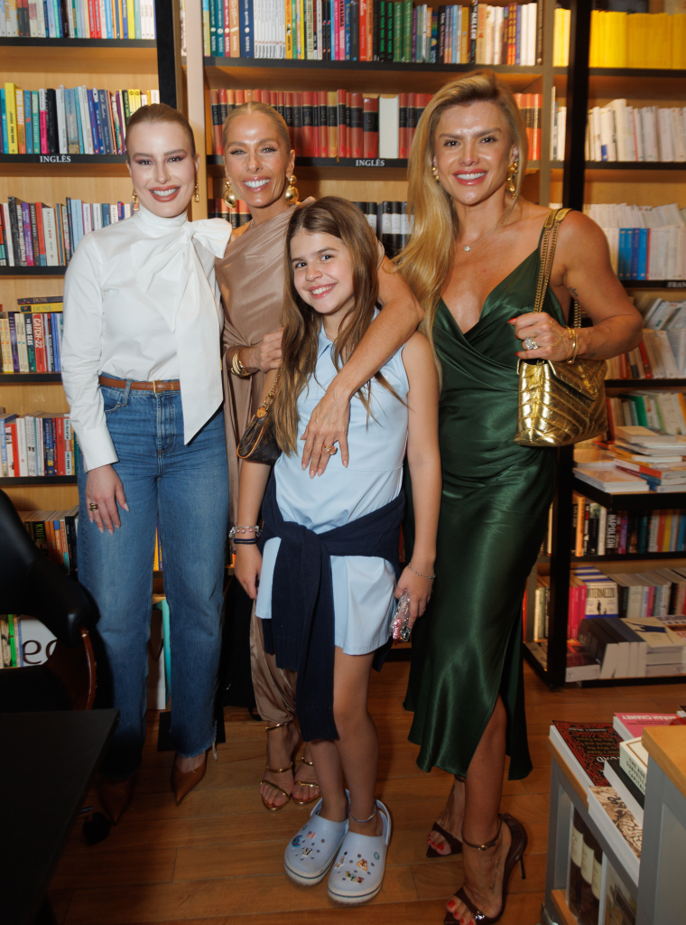 Fernanda Keulla, Adriane Galisteu, Mirella Santos E Valentina