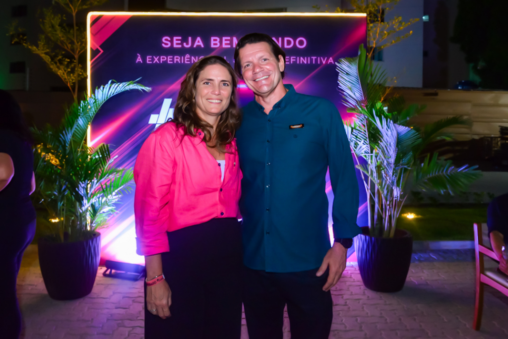 Flávia E Luciano Braga