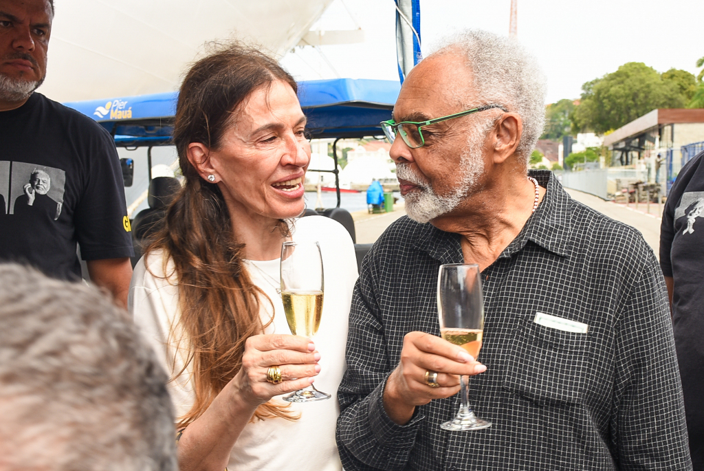 Flroa Gil E Gilberto Gil