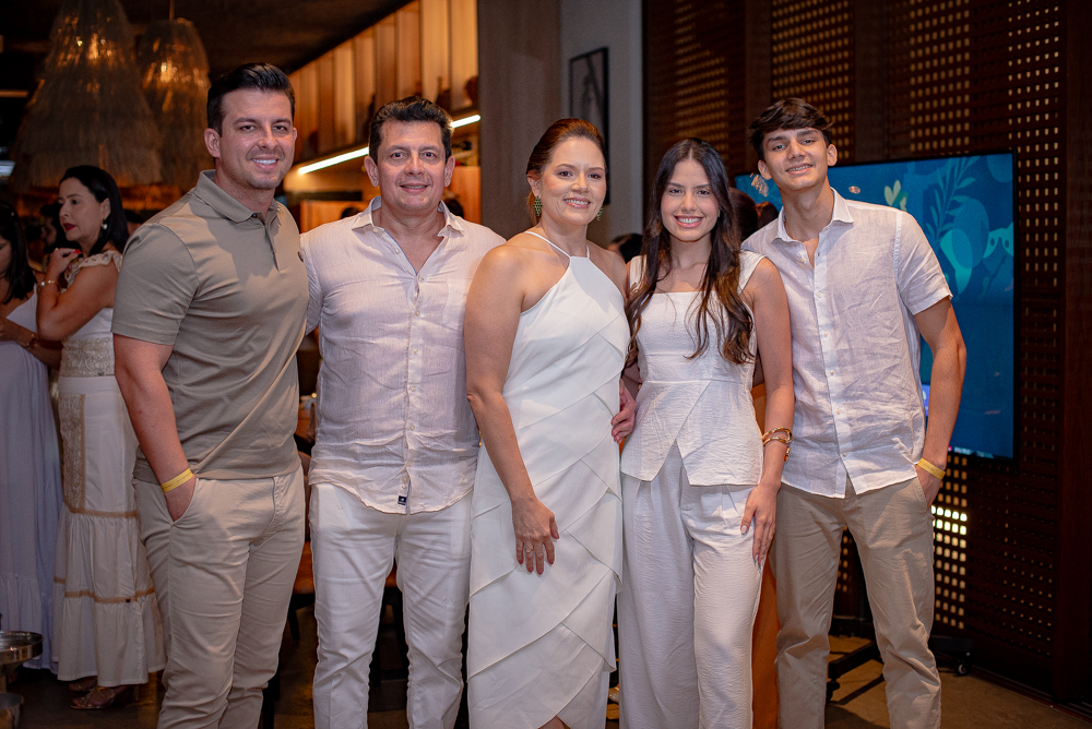 Gabriel, Ladislau, Ana Lúcia, Maria Clara E João Emanuel (1)