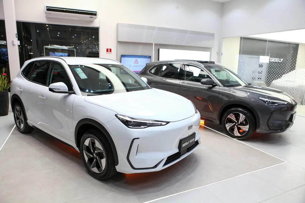 Geely eleva exportações em 23% e prepara produção de elétricos no Brasil