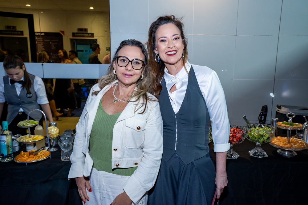 Georgia Philomeno E Débora Sombra (1)