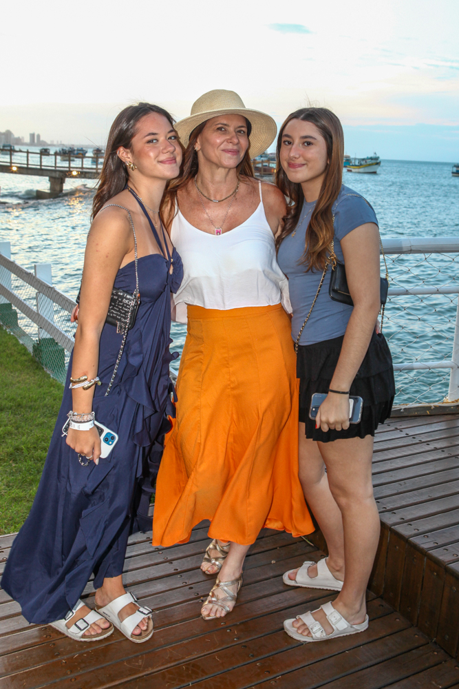 Geovana Almeida, Renata Franco E Isadora Almeida(4)