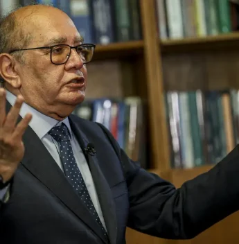 Gilmar Mendes mantém decisão que limita à PGR pedidos de impeachment de ministros
