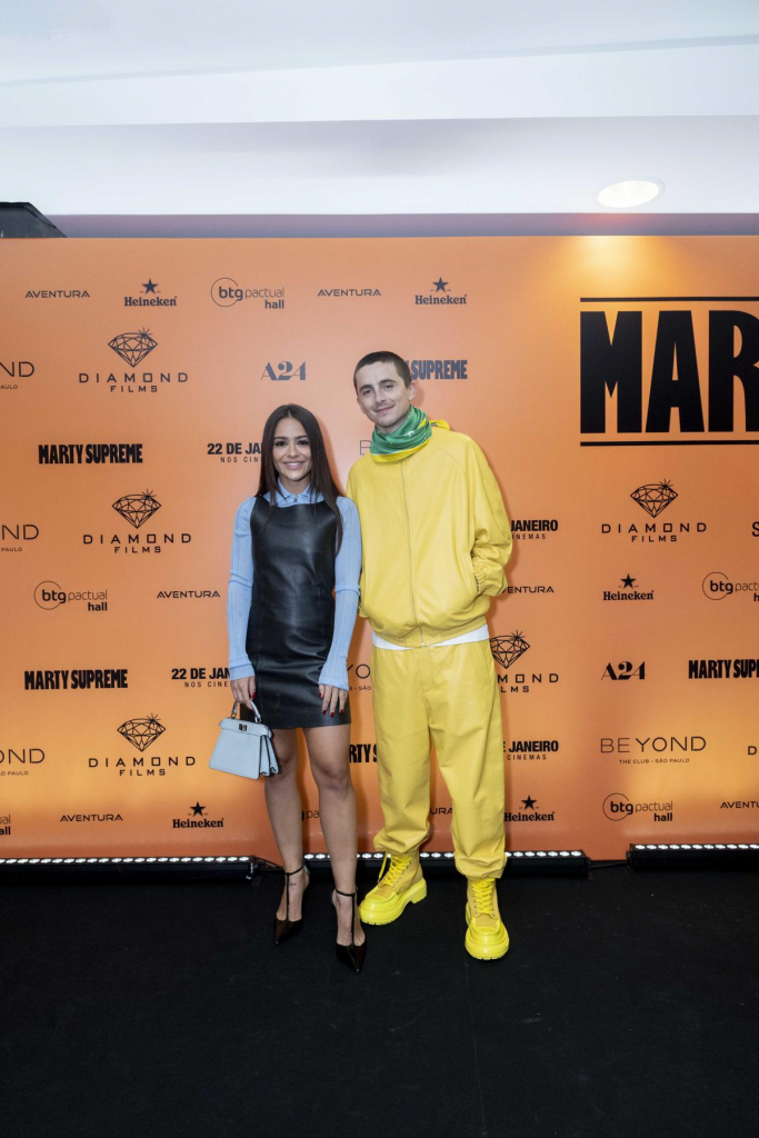 Giullia Buscacio E Timothée Chalamet