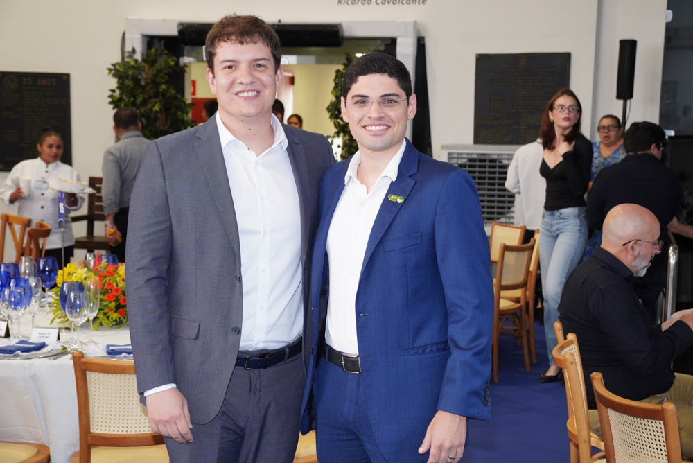 Guilherme E Tiago Guimarães