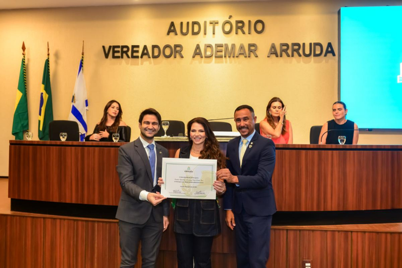 Homenagem A Surama Geleilate