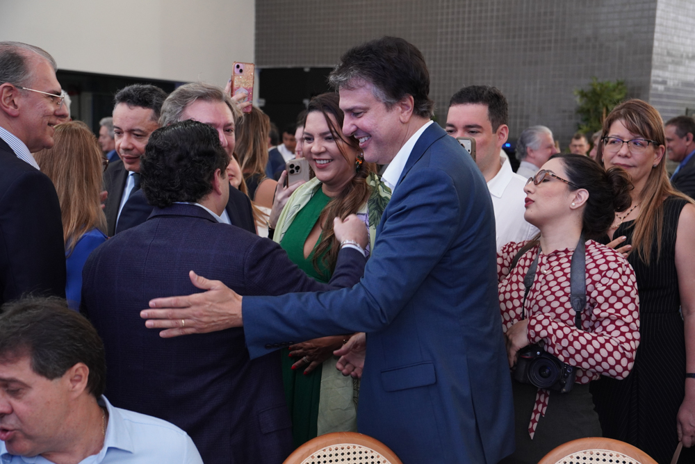 Igor Queiroz Barroso E Camilo Santana (2)