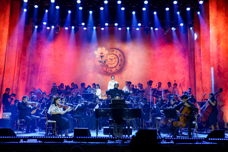 Música e propósito - Casa de Vovó Dedé apresenta Cantata da Esperança no palco do Theatro José de Alencar