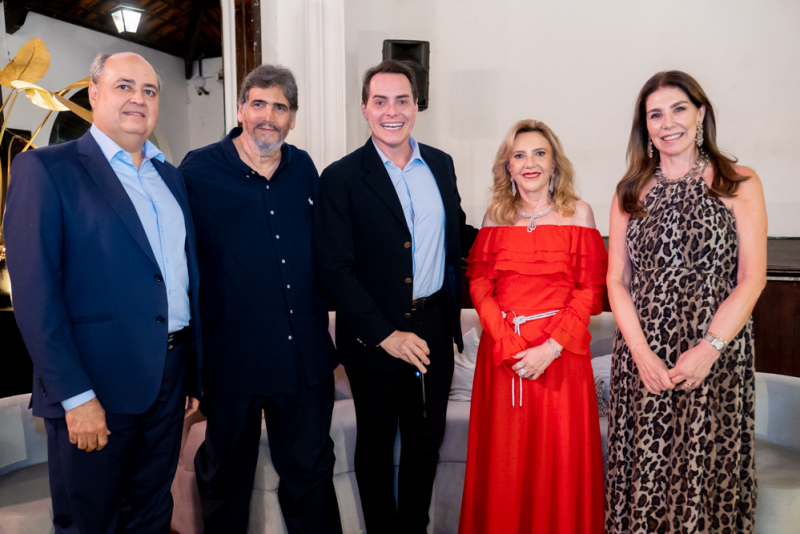 Arte à mesa - Francisco Campelo apresenta “O Grande Livro de Mesas do Brasil” em noite no Ideal Clube