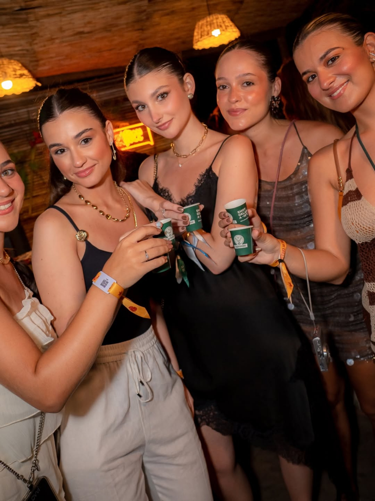 @jagermeister Br Beba Com Moderação. Proibido Para Menores 18 Anos. (5)