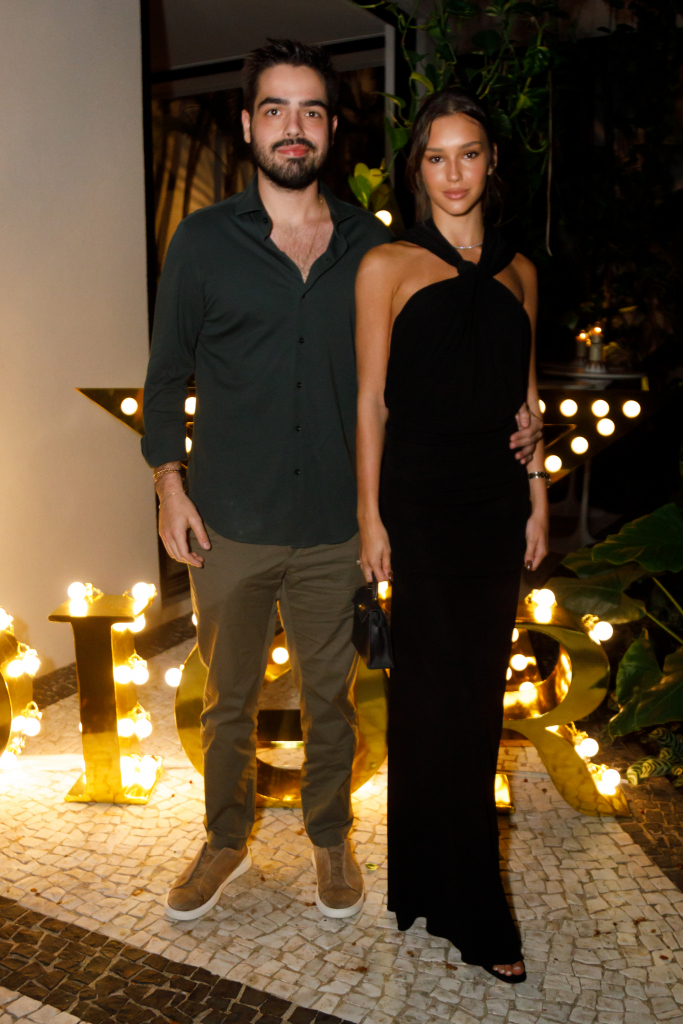 João Silva E Alexia Novelino