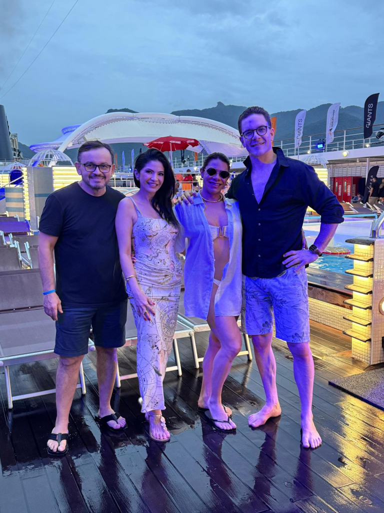 José E Tatianne Teófilo No Giants Onboard