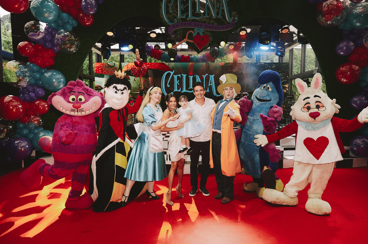 Juju Norremose e Sergio Bruno reúnem convidados para os 2 anos da filha, Celina, na Casa Fasano