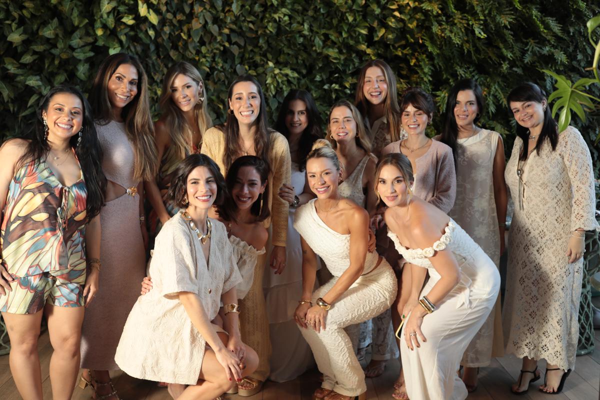 Lançamento Da Coleção Da Meio Tom Em Collab Com Bruna Waleska