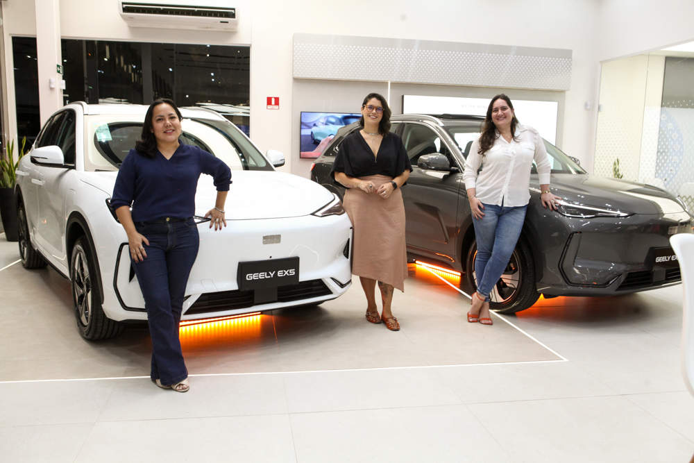 Lis Lozano, Patricia Kinoshita E Carolina Lustosa (2)