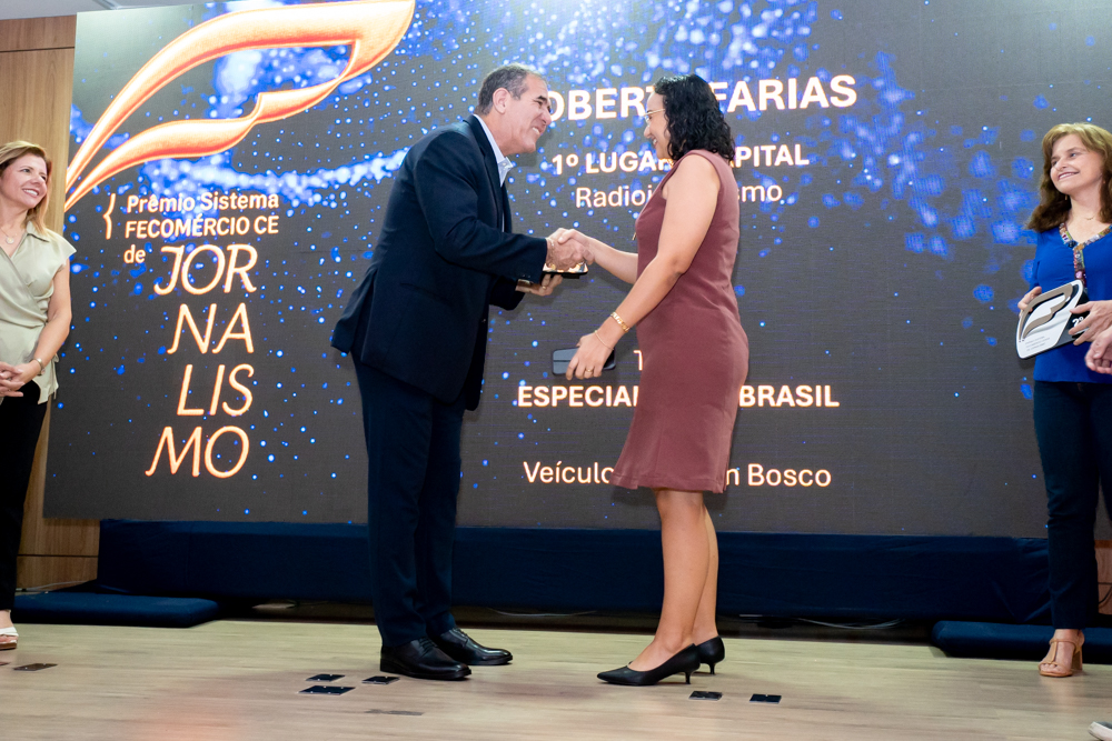 Luiz Gastão Bittencourt E Roberta Farias