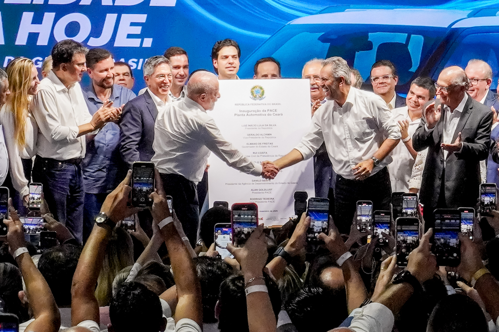 Geração de empregos e decisão política são exaltados por Lula, Elmano e GM durante inauguração da PACE