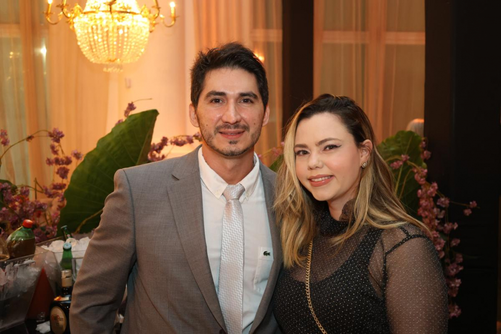 Marcio Cidrack E Camila Carvalho