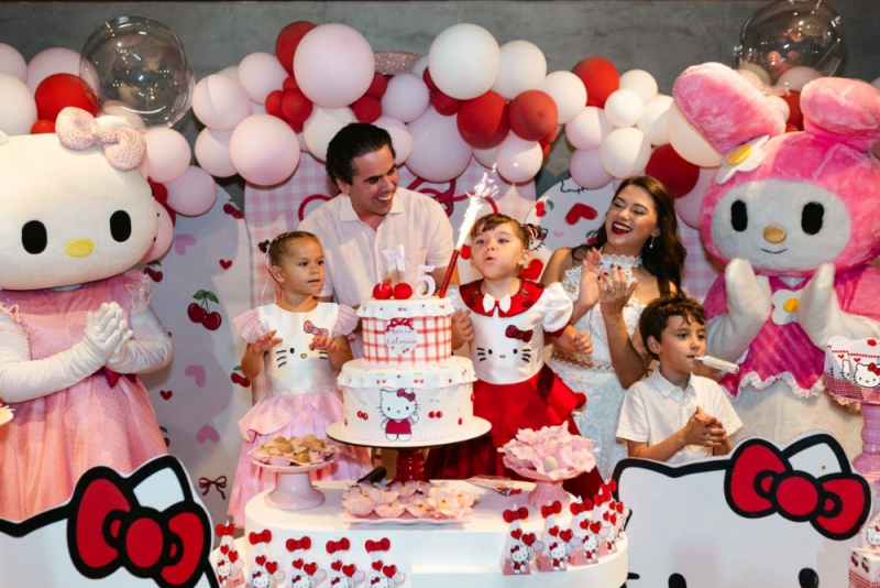 Ticiana e Alfredo Lima celebram os cinco anos de Maria Catarina em tarde de amor