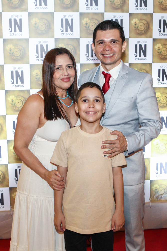Maria De Jesus, Ricardo E Enzo Maximo (6)