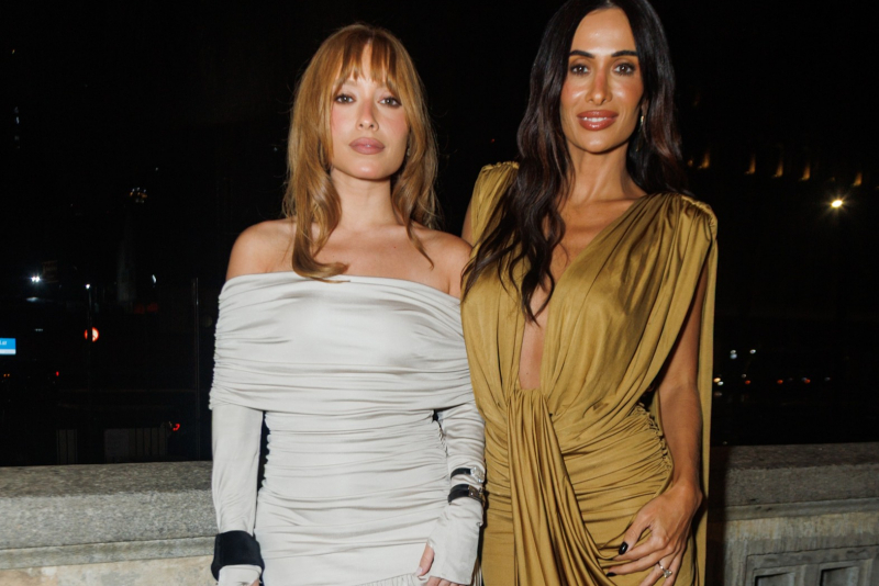 Água de Coco celebra 40 anos ao lado de famosos na Pinacoteca de São Paulo