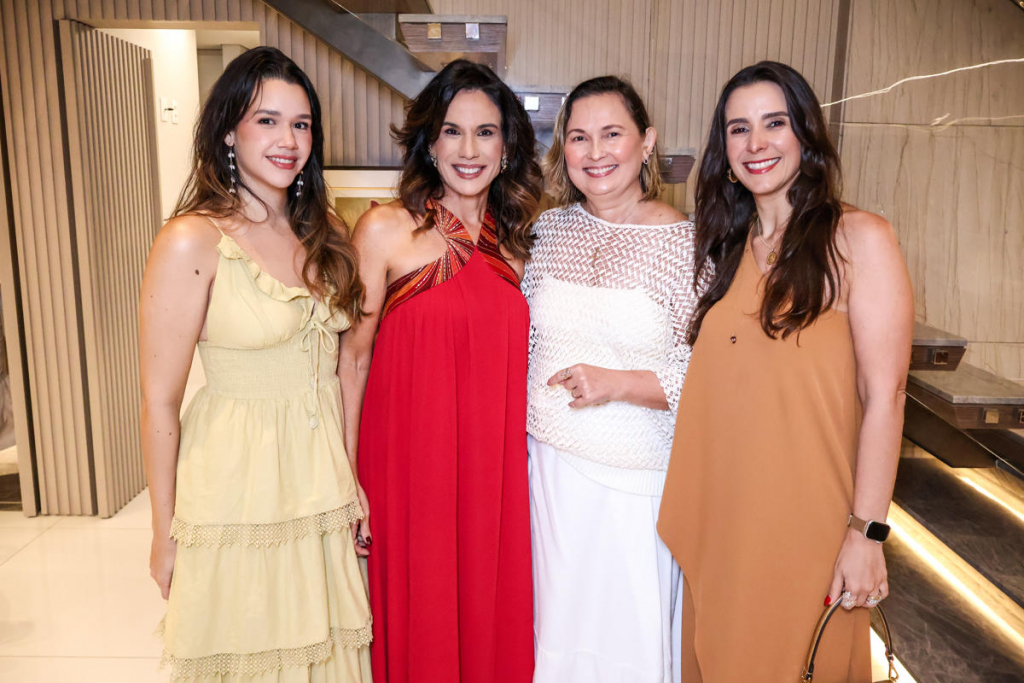 Marina, Ana Virginia Martins, Renata Santiago E Vivian Simoes