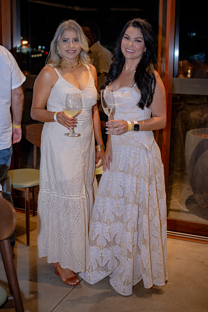 Meire Menezes E Sueli Marques (2)