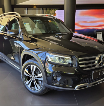 Newsedan Mercedes-Benz fecha Semana do GLB 220 com condições exclusivas
