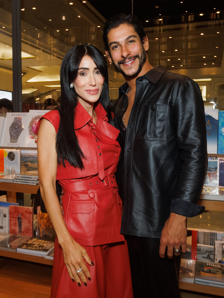 Michelle Barros E Shia Phoenix