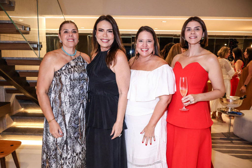 Nara Acioly, Andrea Rios, Luciana Colares E Lara Praca