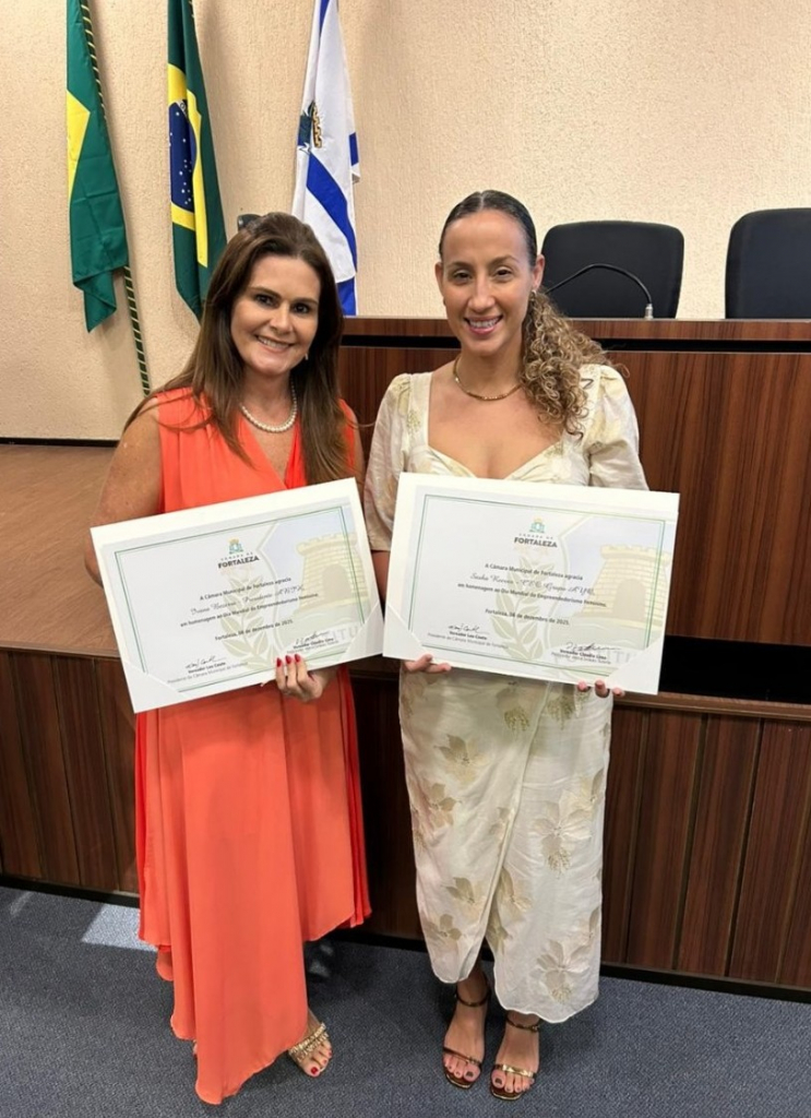 Ontem (08 12), Durante A Sessão Solene Realizada Na Câmara Municipal De Fortaleza, A Presidente (1)