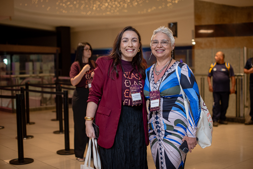 Paula Vasconcelos E Morgana Oliveira