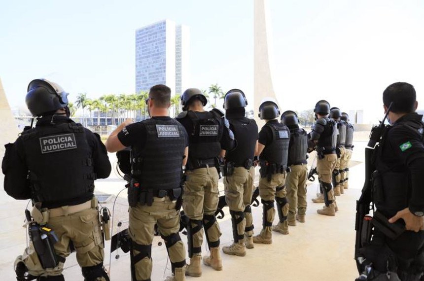 Nova lei redefine cargos e regras da polícia judicial dentro do Poder Judiciário