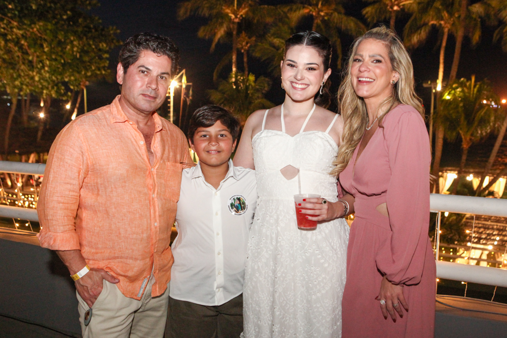 Pompeu, Pompeuzinho E Beatrice Vasconcelos E Mariana Da Fonte (7)