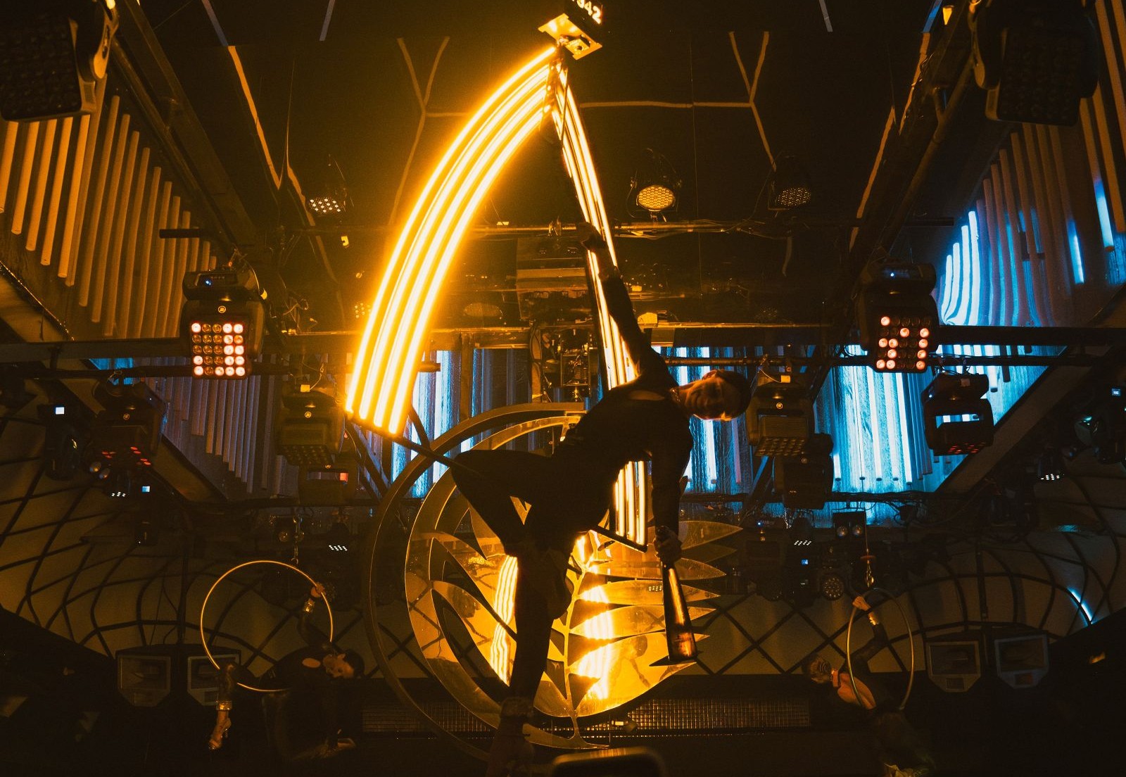 Posh Club celebra 20 anos e inaugura temporada histórica em Jurerê Internacional