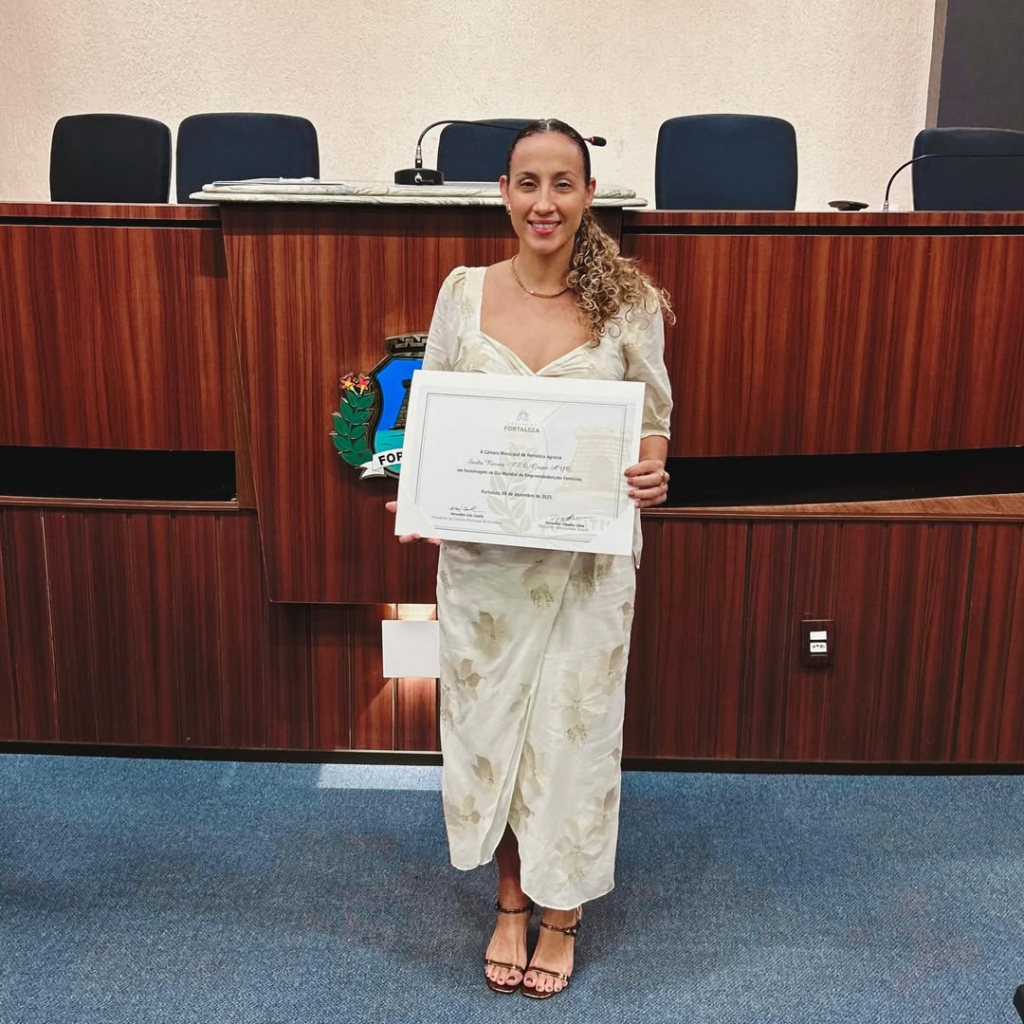 Receber Ontem Uma Homenagem Na Câmara Municipal De Fortaleza, Pelo Dia Mundial Do Empreendedoris