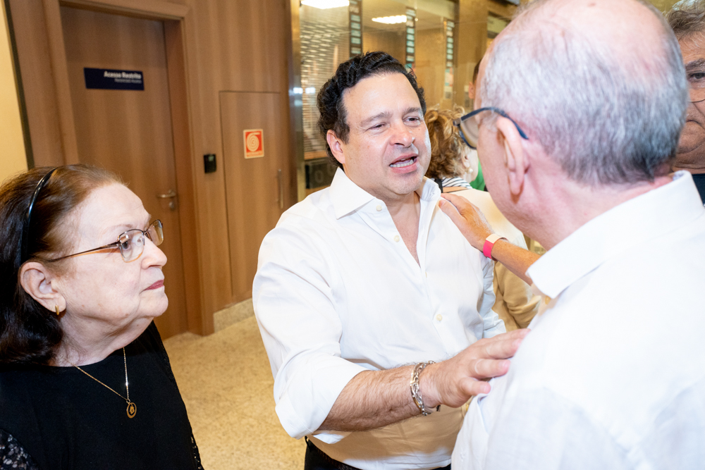 Regina Barbosa E Igor Queiroz Barroso (1)