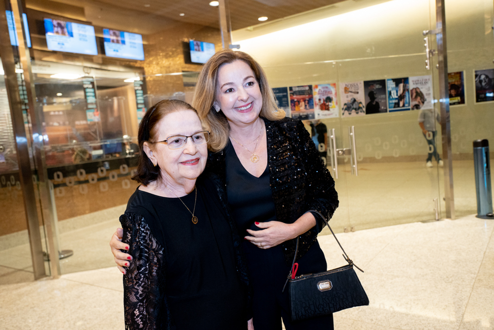 Regina Barbosa E Leonice Holanda