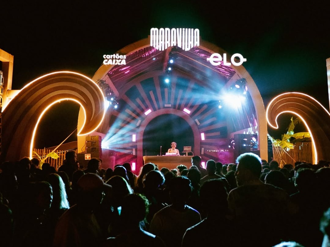 Réveillon Maravilha movimenta a Taíba desde sábado com noites de festa à beira-mar