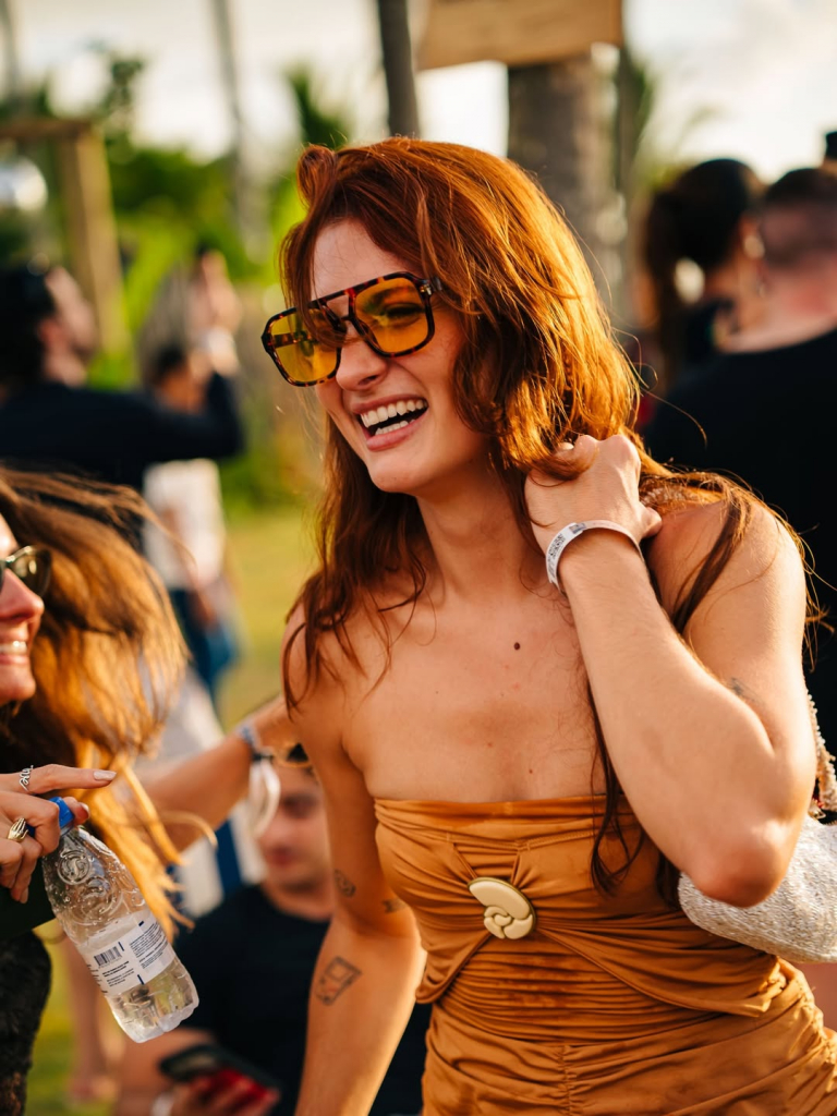 Riso Solto De Quem Está Vivendo A Melhor Semana Da Vida! (3)