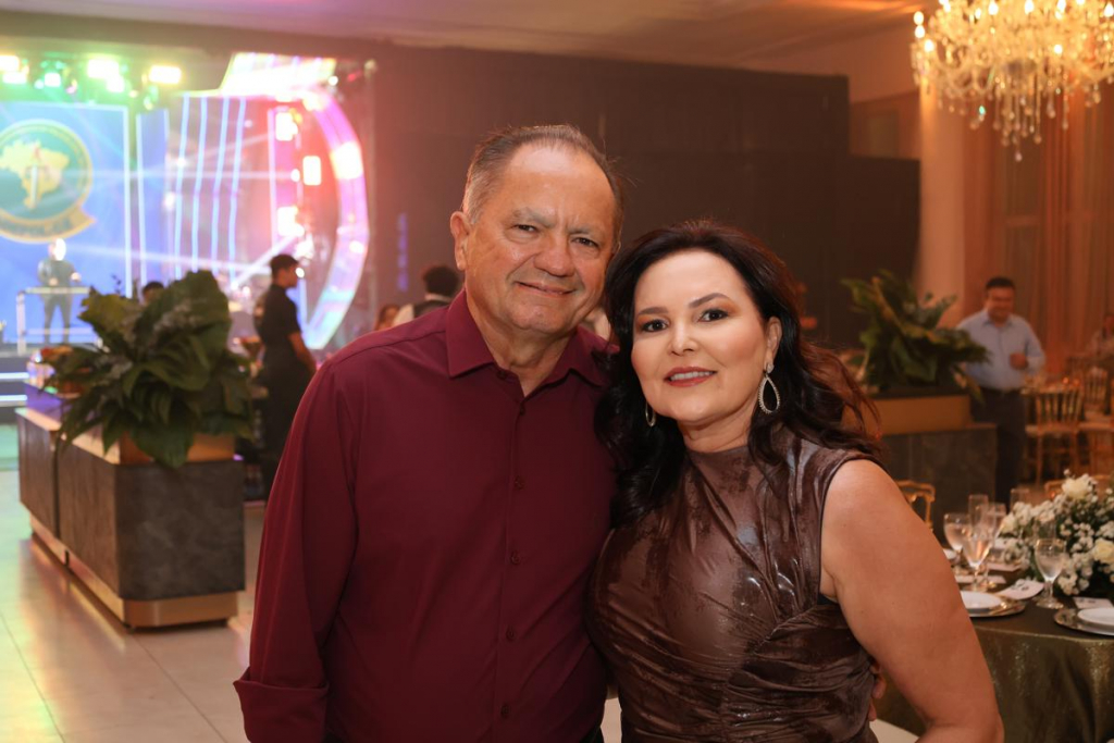 Romério Almeida E Eliane
