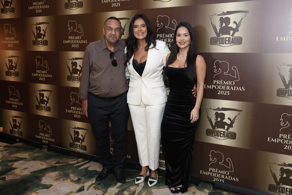 Rômulo Costa, Érica Paes E Priscila Nocetti