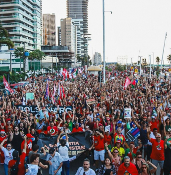 Protestos contra PL da Dosimetria ocorrem em Fortaleza e outras cidades pelo Brasil nesse domingo